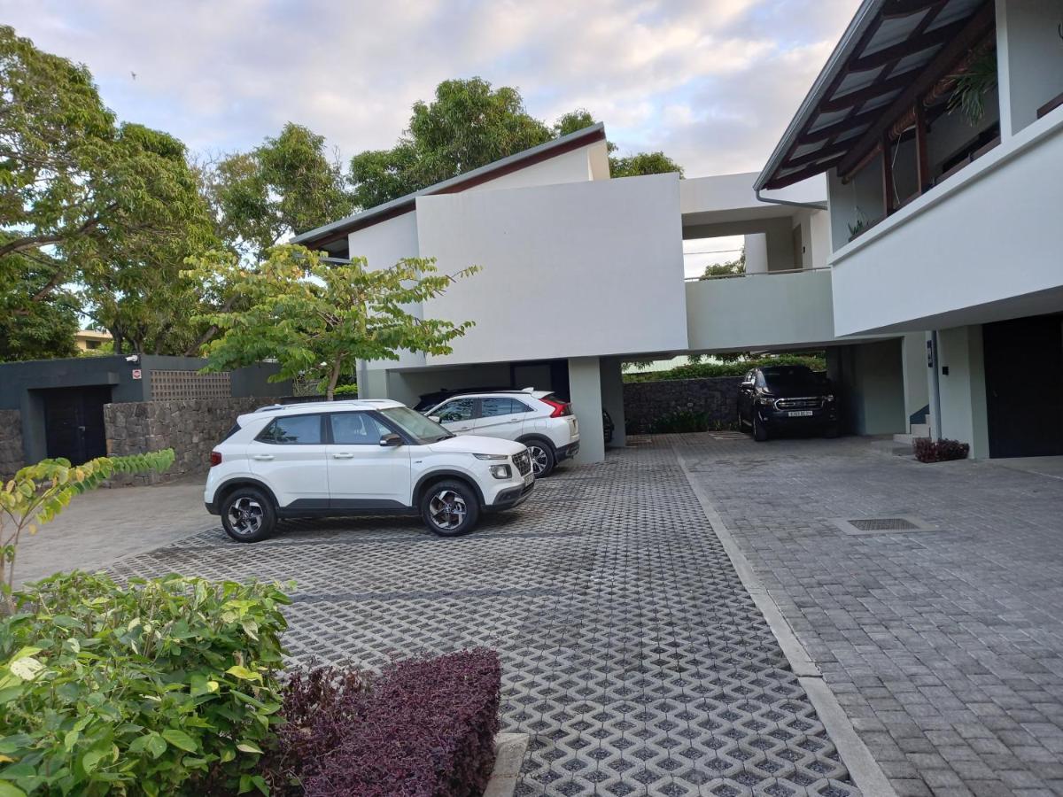 Studio The Waterclub Riviere Noire Exterior photo